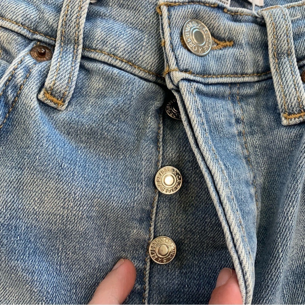 Re/Done 90s High Rise Ankle Crop in Worn Bright Blue size 27 Button Fly Denim - Picture 4 of 16